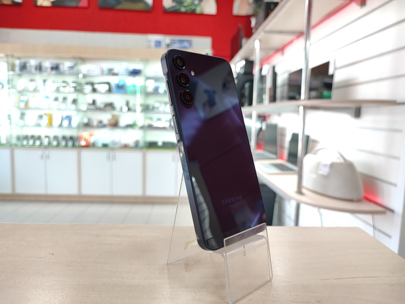 Мобильный телефон Samsung Galaxy A15