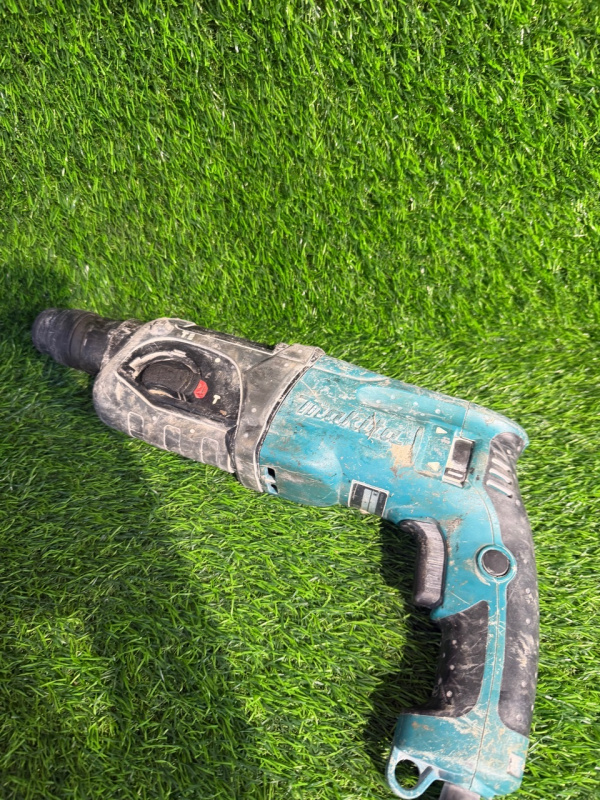 Перфоратор Makita 2470
